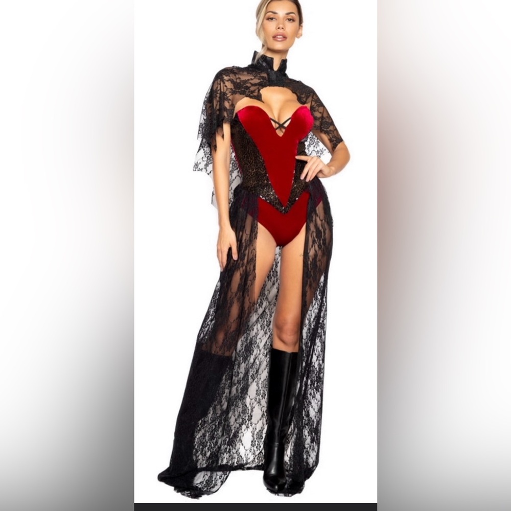 VAMPIRE COSTUME